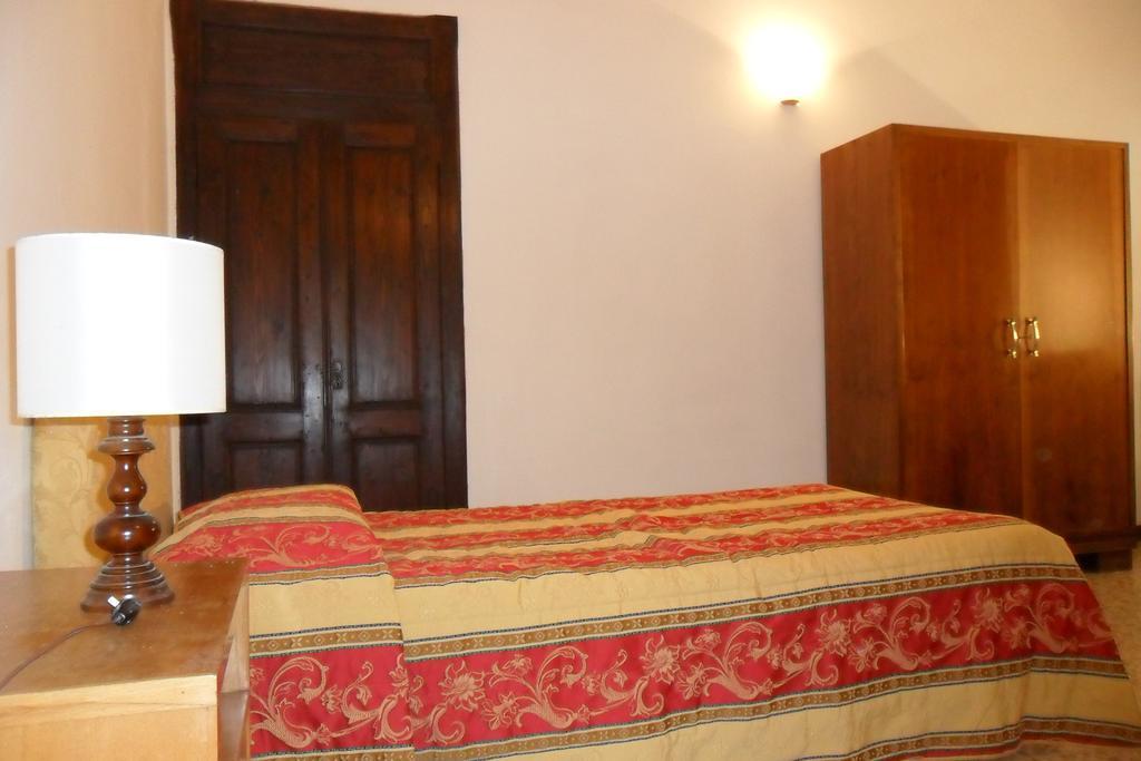 Agriturismo Montecorona Umbertide Ruang foto